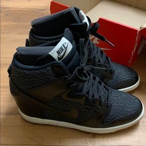 Women’s ski hi essentials